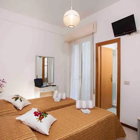 Leonardo カットーリカ