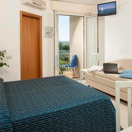 Hotel Leonardo Cattolica