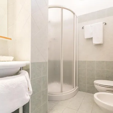 ホテル Leonardo カットーリカ